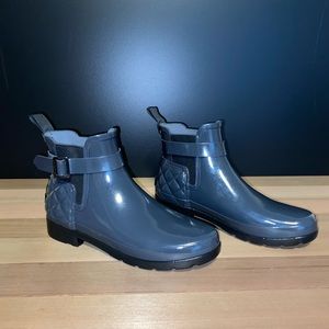 Hunter Glossy Quilted Chelsea Rain Boots
